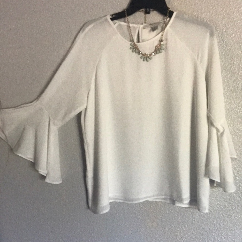 Forever 21 size XL white bell sleeve blouse
